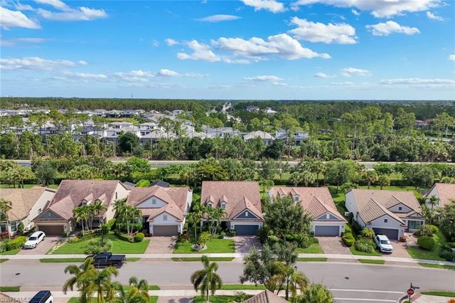 16345 Camden Lakes CIR, Naples, FL 34110