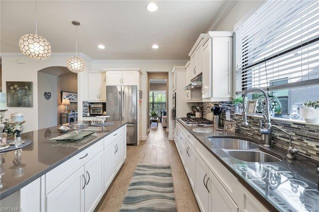 16345 Camden Lakes CIR, Naples, FL 34110