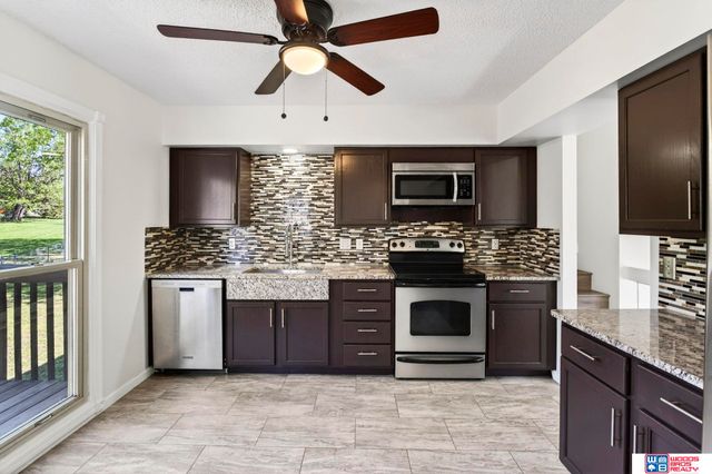 5327 S 53rd Street, Lincoln, NE 68516