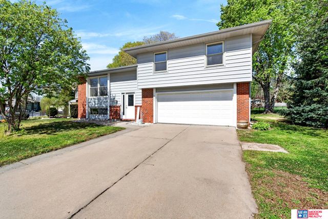 5327 S 53rd Street, Lincoln, NE 68516