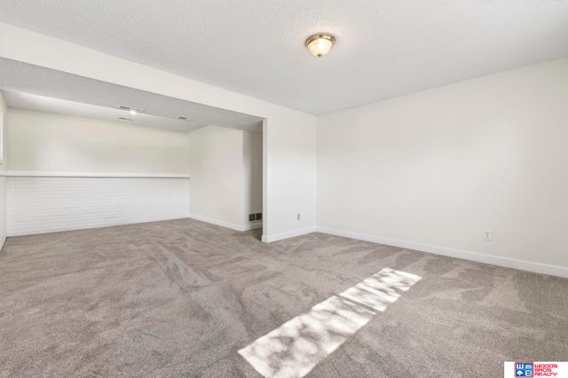 5327 S 53rd Street, Lincoln, NE 68516