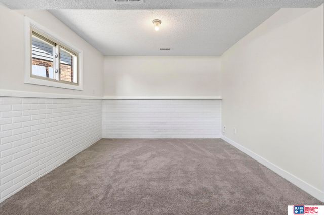 5327 S 53rd Street, Lincoln, NE 68516