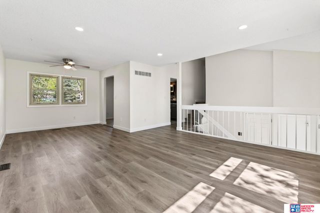 5327 S 53rd Street, Lincoln, NE 68516