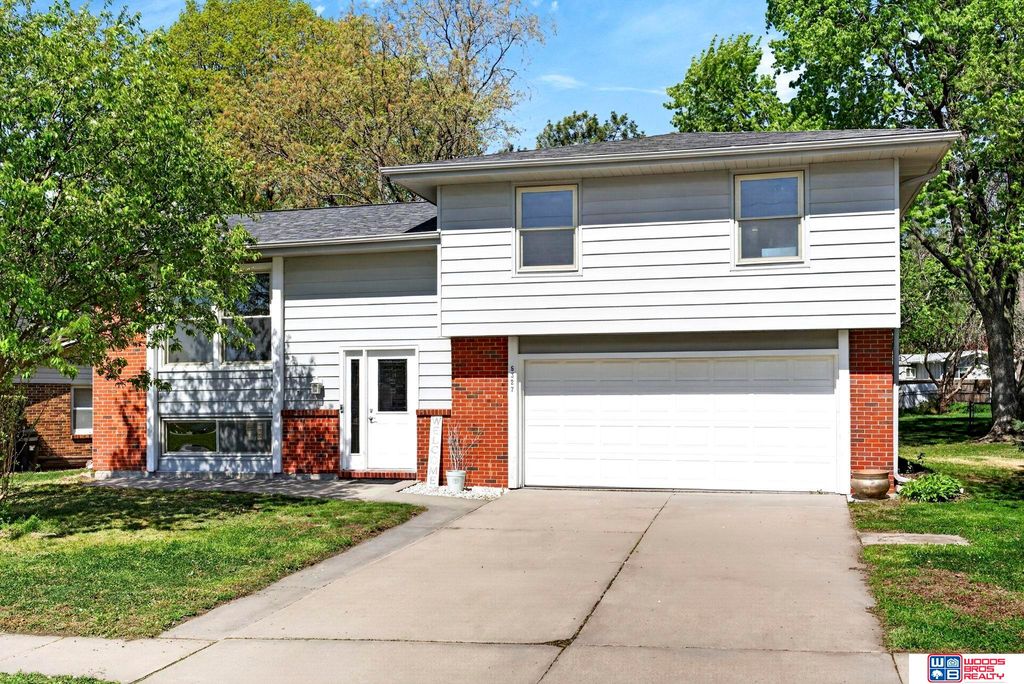 5327 S 53rd Street, Lincoln, NE 68516