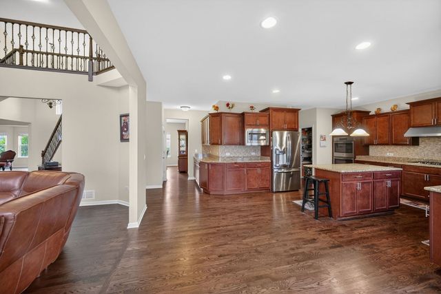 4231 Honey Locust Drive, Naperville, IL 60564