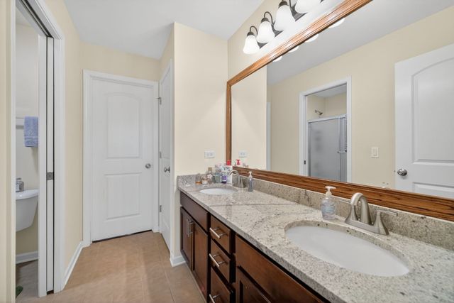 4231 Honey Locust Drive, Naperville, IL 60564