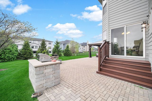 4231 Honey Locust Drive, Naperville, IL 60564
