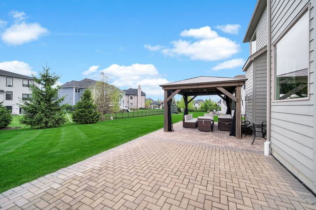 4231 Honey Locust Drive, Naperville, IL 60564