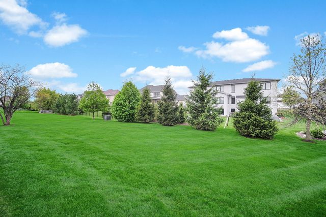 4231 Honey Locust Drive, Naperville, IL 60564