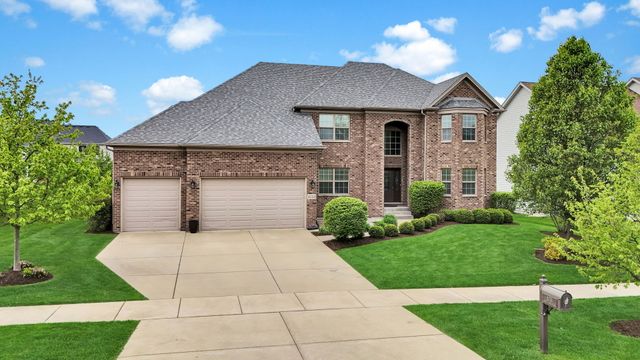 4231 Honey Locust Drive, Naperville, IL 60564