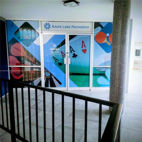 877 NE 195th St 318, Miami, FL 33179