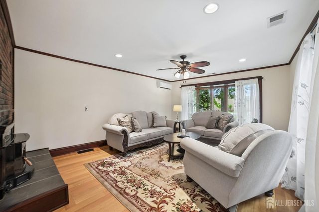 3811 Park Avenue, Edison, NJ 08820