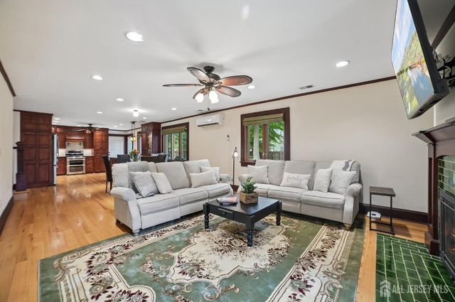 3811 Park Avenue, Edison, NJ 08820