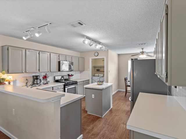 7501 Gillon Drive, Rowlett, TX 75089