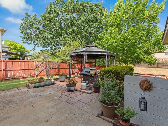 7501 Gillon Drive, Rowlett, TX 75089
