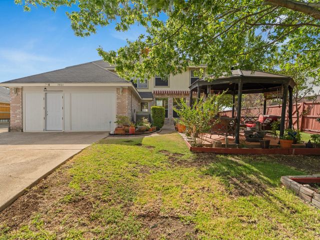 7501 Gillon Drive, Rowlett, TX 75089