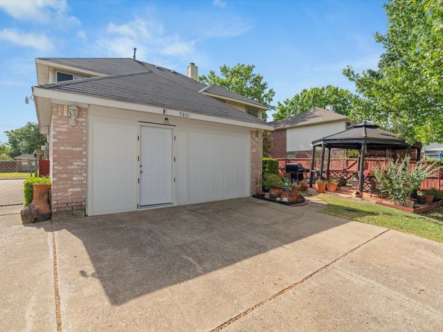 7501 Gillon Drive, Rowlett, TX 75089
