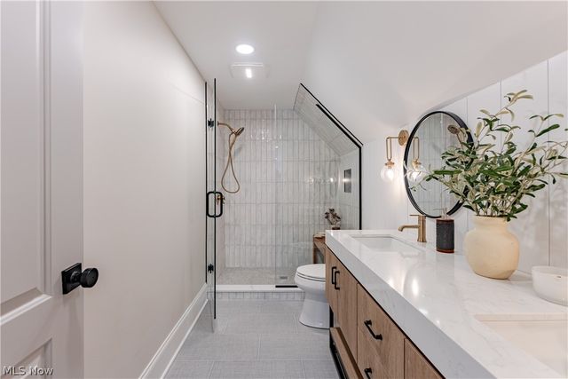 7532 State Route 43, Kent, OH 44240