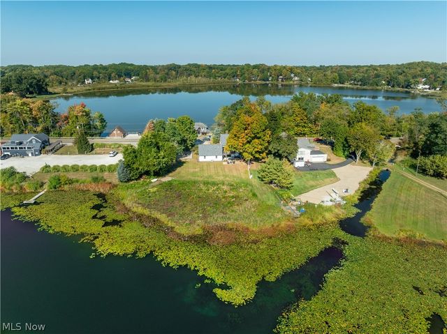 7532 State Route 43, Kent, OH 44240