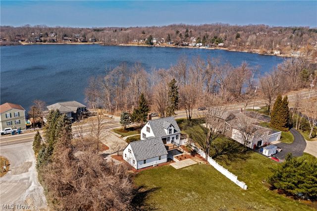 7532 State Route 43, Kent, OH 44240