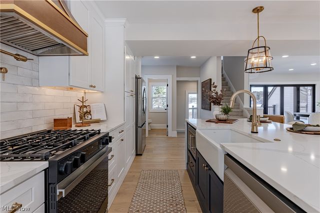 7532 State Route 43, Kent, OH 44240