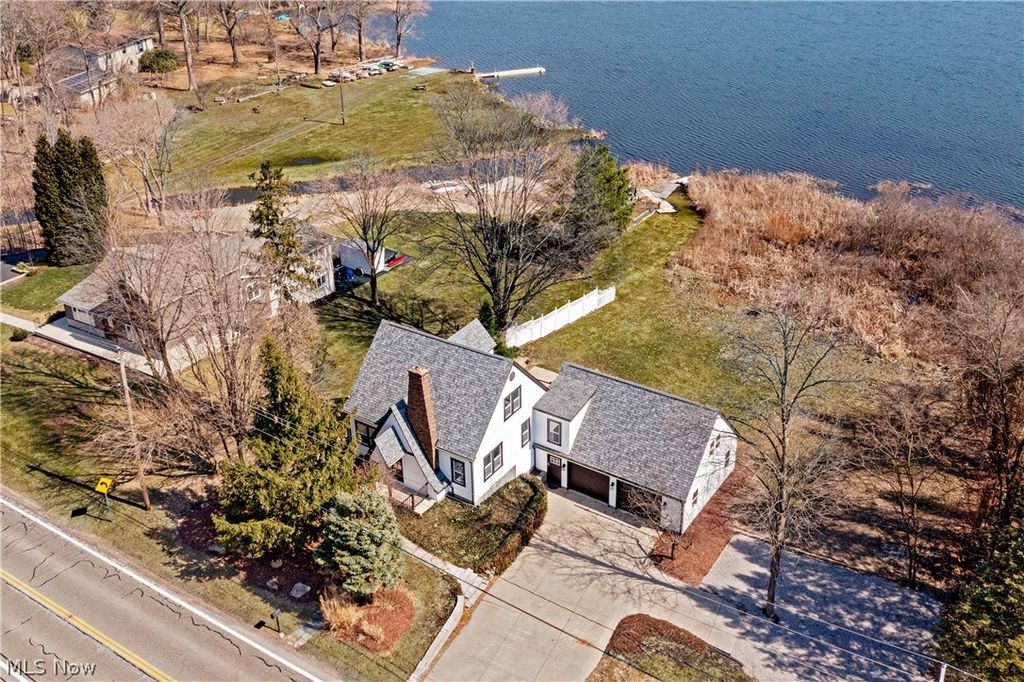 7532 State Route 43, Kent, OH 44240