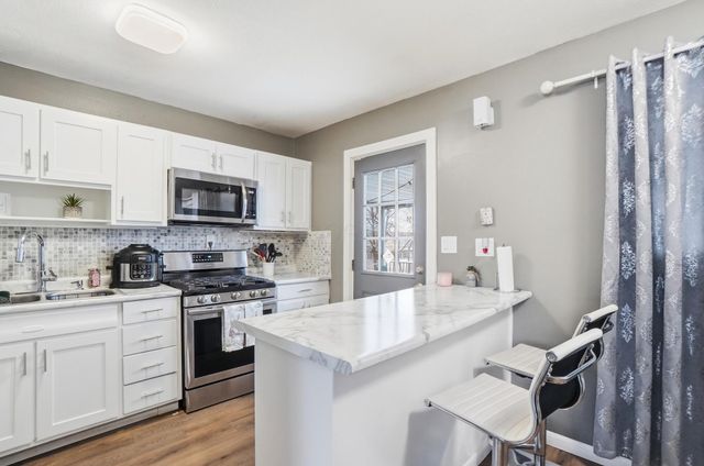 1905 Woodcrest Road, Columbus, OH 43232