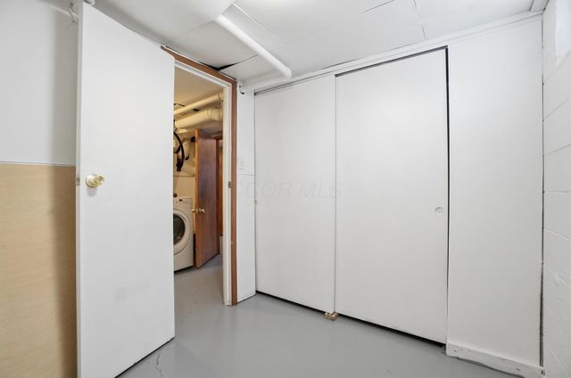 1905 Woodcrest Road, Columbus, OH 43232