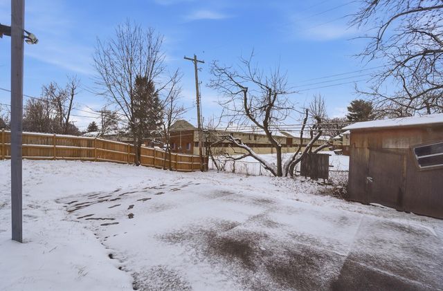 1905 Woodcrest Road, Columbus, OH 43232