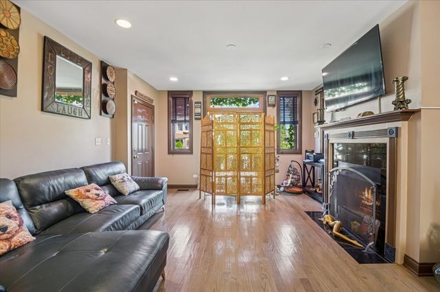 6328 S Drexel Avenue 1, Chicago, IL 60637