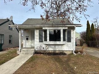 2145 Browning Street, Fenton, MI 48220