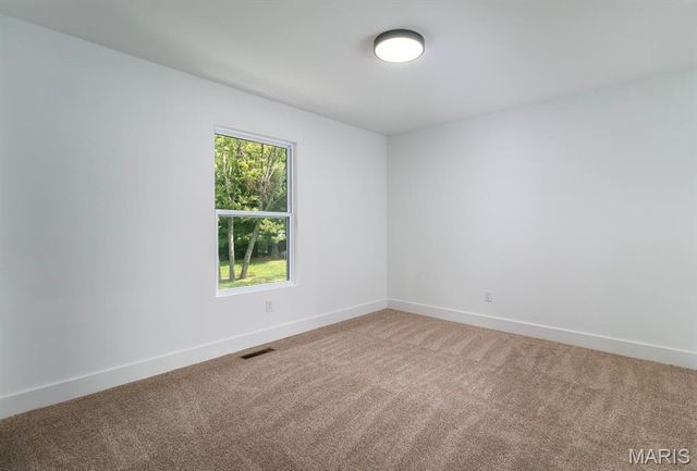 10 Pershing Circle, O'fallon, MO 63366