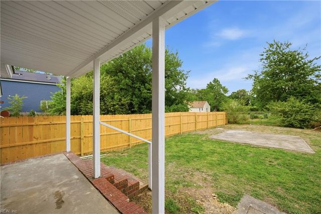 302 N 5th ST, Suffolk, VA 23434