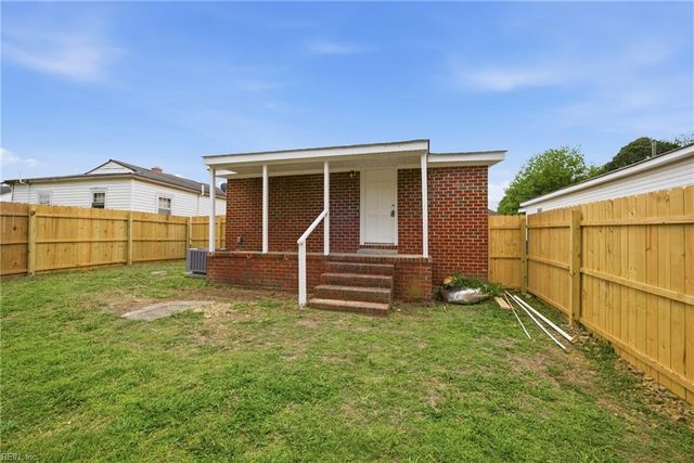 302 N 5th ST, Suffolk, VA 23434