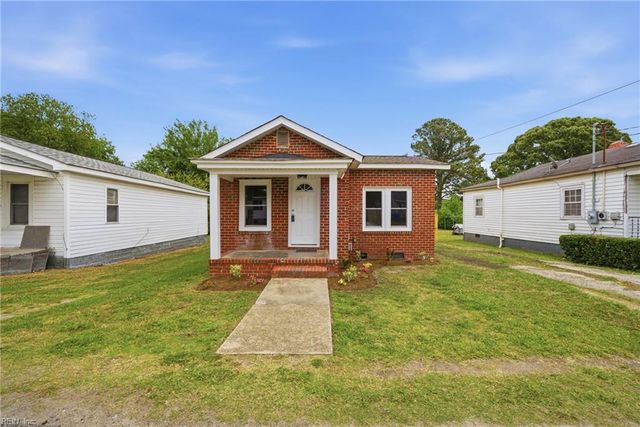 302 N 5th ST, Suffolk, VA 23434