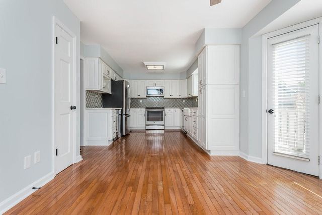 1200 Defoor Court NW, Atlanta, GA 30318