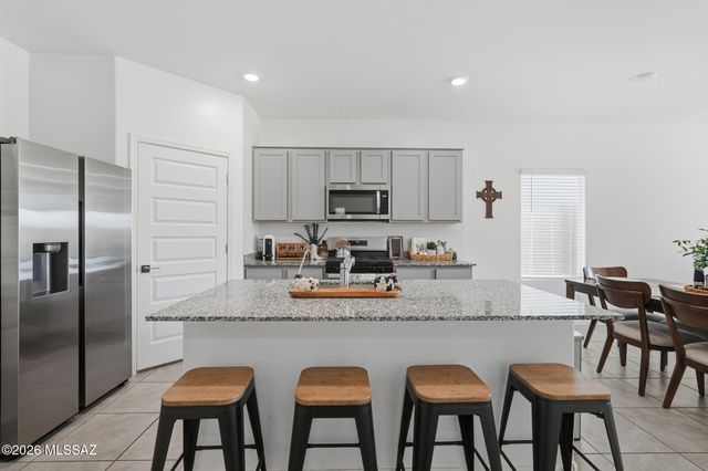 9780 E Gray Hawk Drive, Tucson, AZ 85730