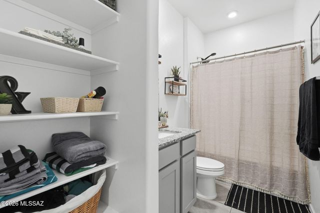 9780 E Gray Hawk Drive, Tucson, AZ 85730