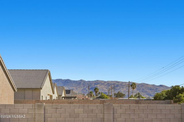 9780 E Gray Hawk Drive, Tucson, AZ 85730