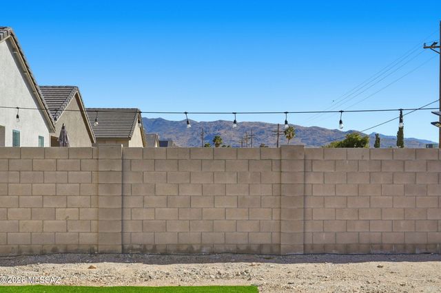 9780 E Gray Hawk Drive, Tucson, AZ 85730