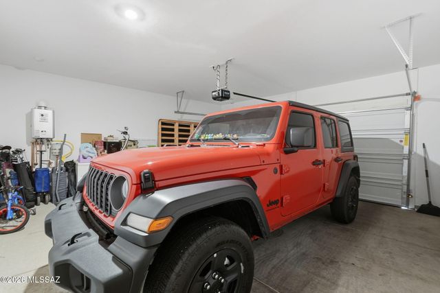 9780 E Gray Hawk Drive, Tucson, AZ 85730