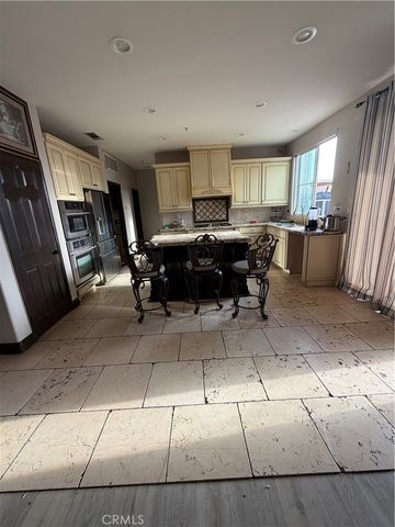 5764 Riverwood, Fontana, CA 92336
