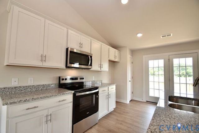 410 Kents Mill Rd, Louisa, VA 23093