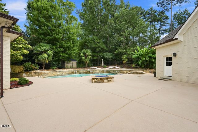 928 Oak Creek Road, Raleigh, NC 27615