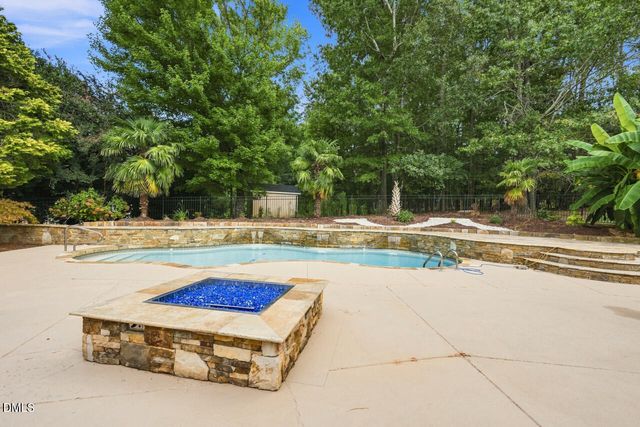 928 Oak Creek Road, Raleigh, NC 27615