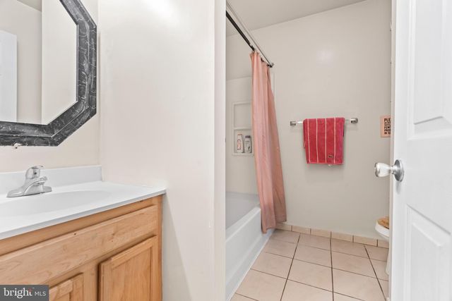 614 BENSON ST, Camden, NJ 08103