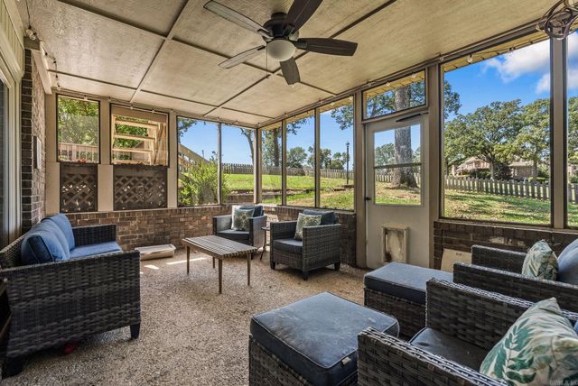 45 Greenview Circle, Sherwood, AR 72120