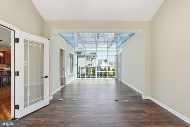 22951 WEYBRIDGE SQ, Ashburn, VA 20148