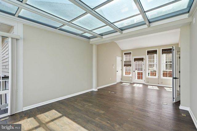 22951 WEYBRIDGE SQ, Ashburn, VA 20148