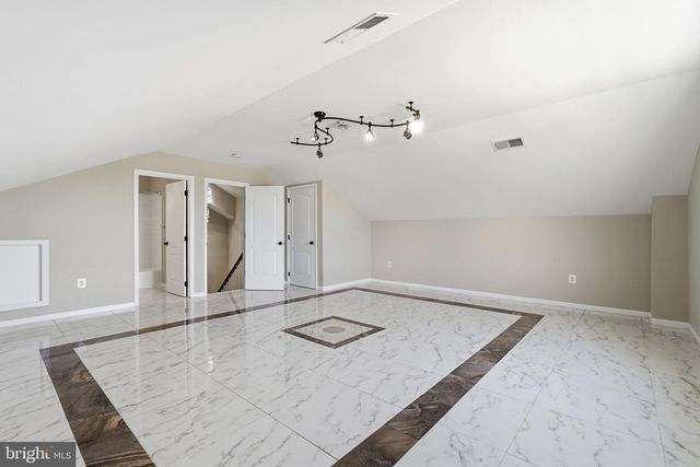 22951 WEYBRIDGE SQ, Ashburn, VA 20148